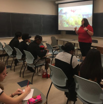 Tricia Stouder in admissions talks with ISU 4U Promise students