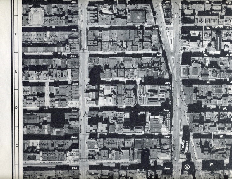 Aerial photo of 1945 Times Square