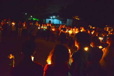 Border of Lights candlelight vigil