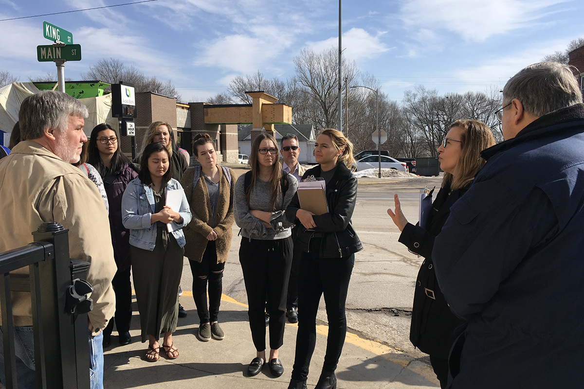 Students visit Jewell in 2018.